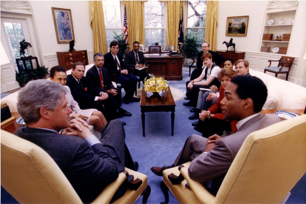 (From the left, starting Bill Clinton: Alexis Herman, straight White House public liaison; and gay leaders Tom Stoddard, of Campaign for Military Service; Tim McFeeley, of HRC; Bob Hattoy, White House staffer; Keith Boykin, White House staffer; William Waybourn, Victory Fund; Billy Hileman, MOW organizer; Nadine Smith, MOW organizer; Andrew Barrer, A-Gay Consultant With Money; Torie Osborn, NGLTF; Phill Wilson, Black AIDS Institute. Official White House photograph. Courtesy of Billy Hileman.)