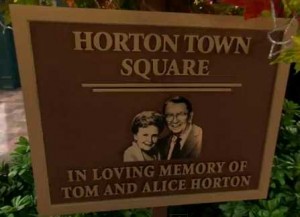 Dedication plaque to Tom and Alice Horton