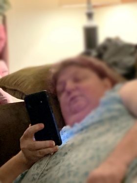 Cell Phones in ICU Covid-19