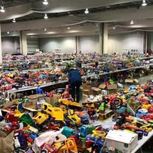 Donate toys for Christmas